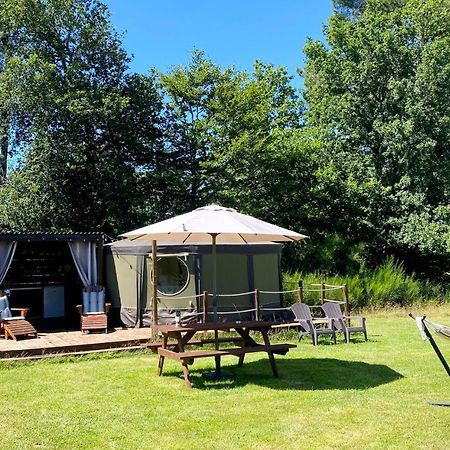 Hotel Yurt at Le Ranch Camping à Madranges Extérieur photo